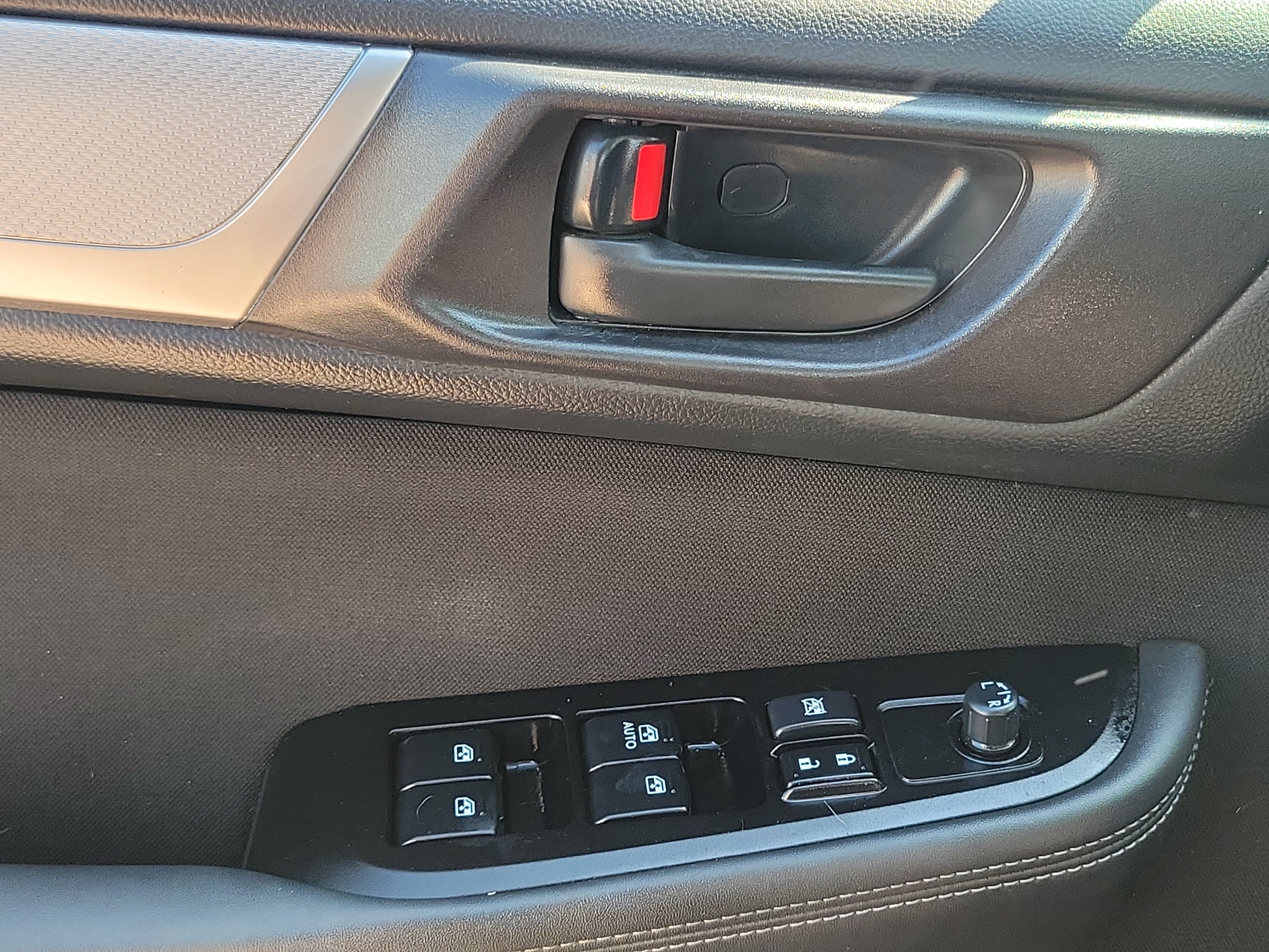 Used 2018 Subaru Outback 2.5i AWD/4WD image 10