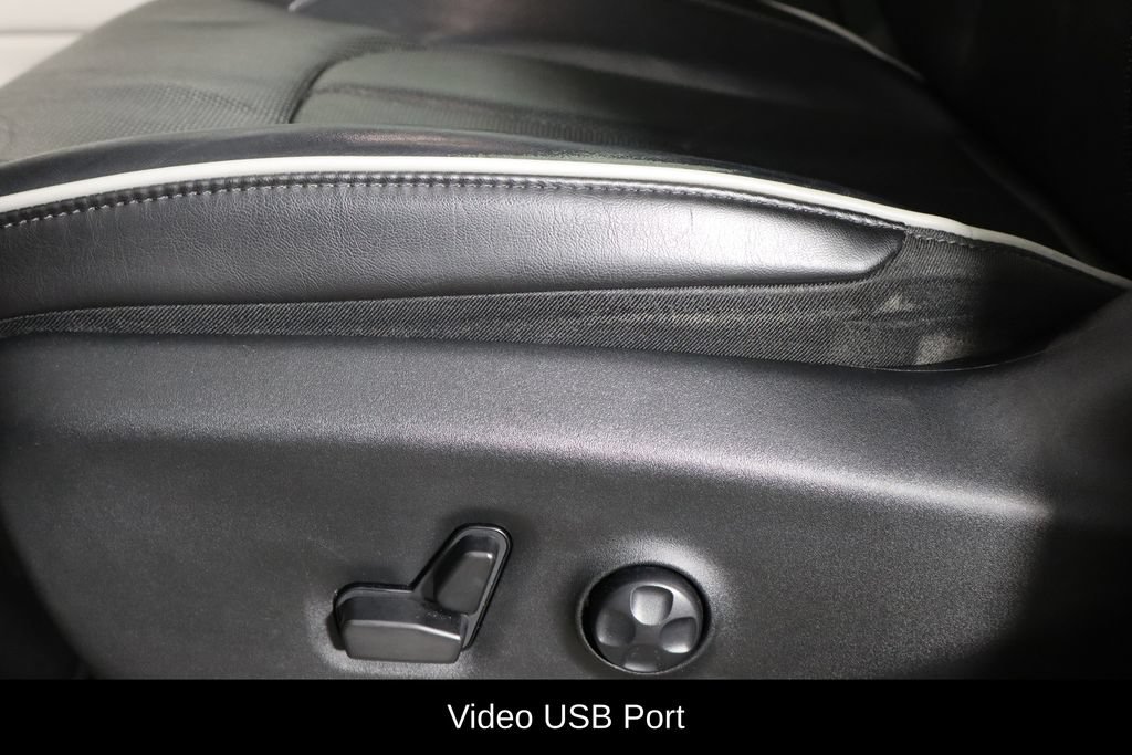 Used 2023 Chrysler Pacifica Limited w/ Uconnect Theater Family Group AWD/4WD image 28