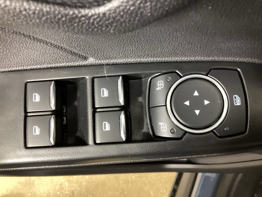 Used 2025 Ford Escape ST-Line w/ Equipment Group 301A FWD image 18
