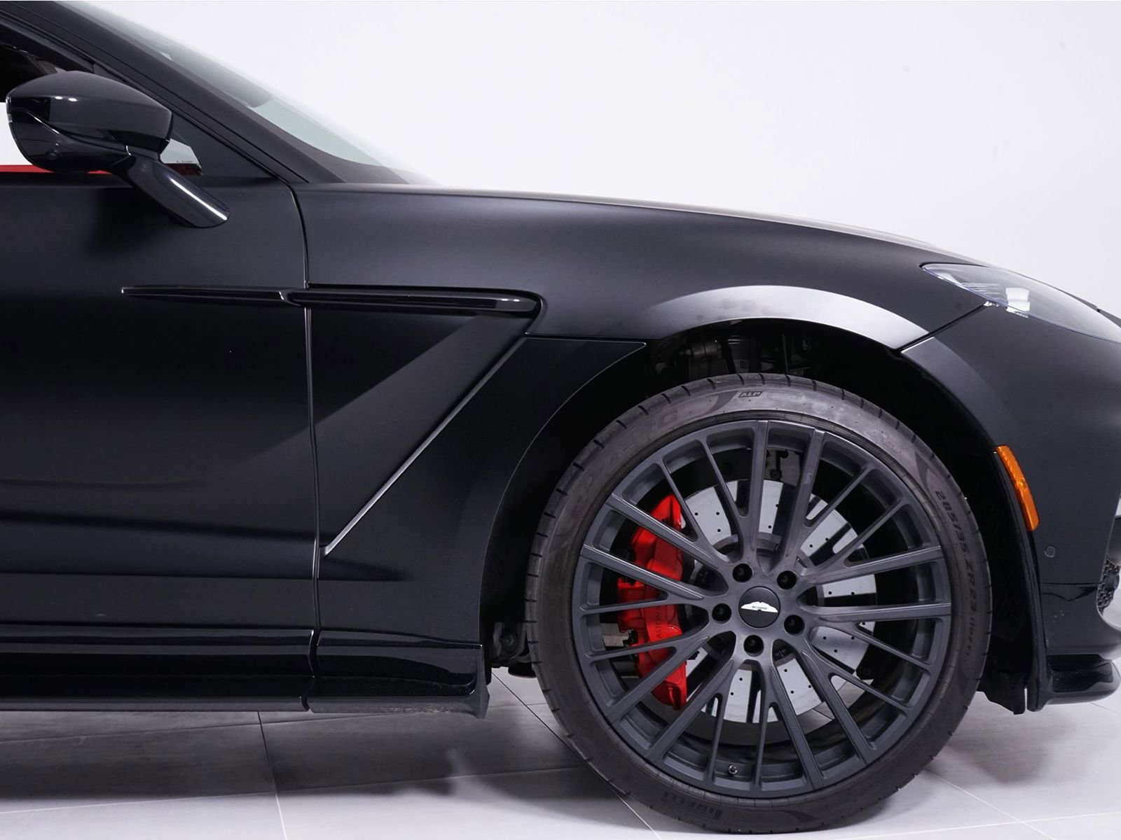 Used 2023 Aston Martin DBX 707 image 16