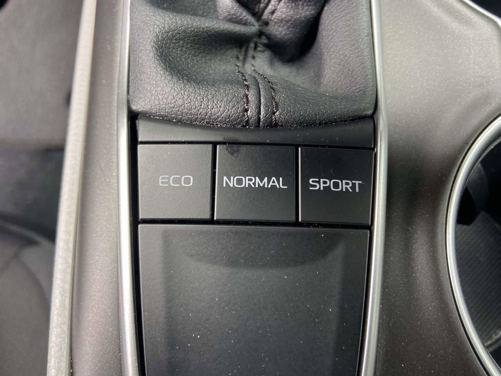 Used 2023 Toyota Camry LE FWD image 25