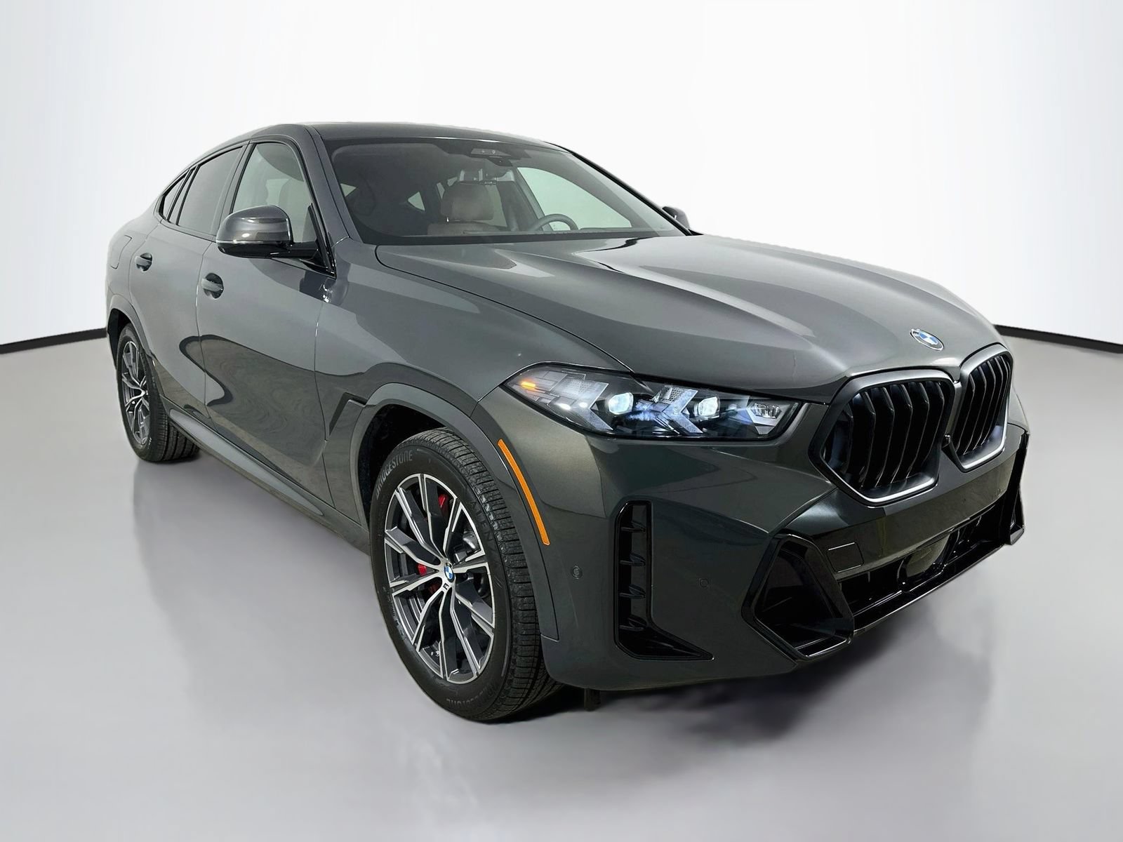 New 2027 BMW X6 xDrive40i w/ Executive Package AWD/4WD image 3