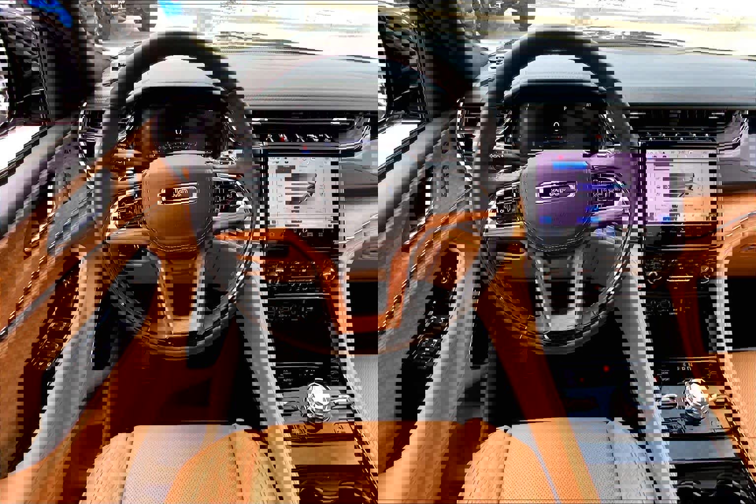 Used 2025 Jeep Grand Cherokee Summit image 6