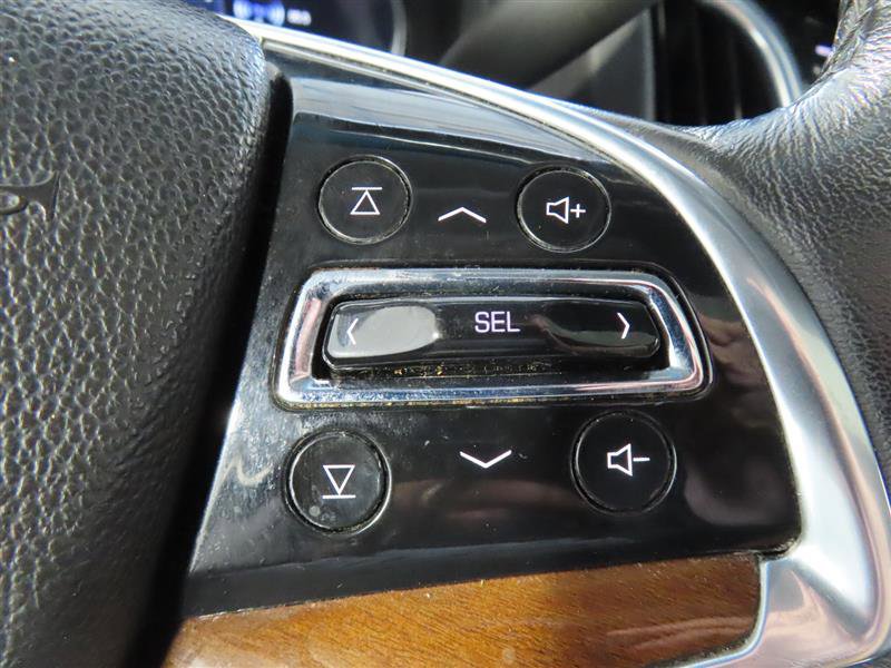 Used 2020 Cadillac Escalade Premium Luxury AWD/4WD image 23