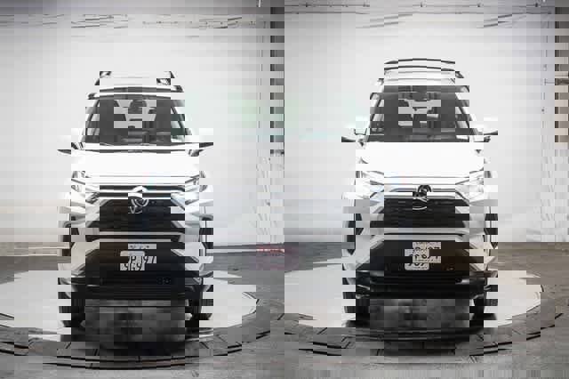 Certified 2023 Toyota RAV4 XLE w/ Convenience Package image 6