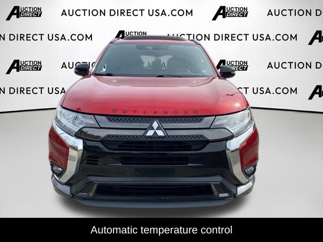 Used 2020 Mitsubishi Outlander LE image 2