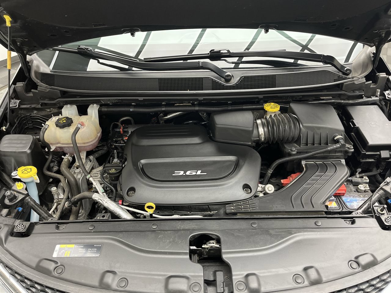 Used 2019 Chrysler Pacifica Touring-L FWD image 28