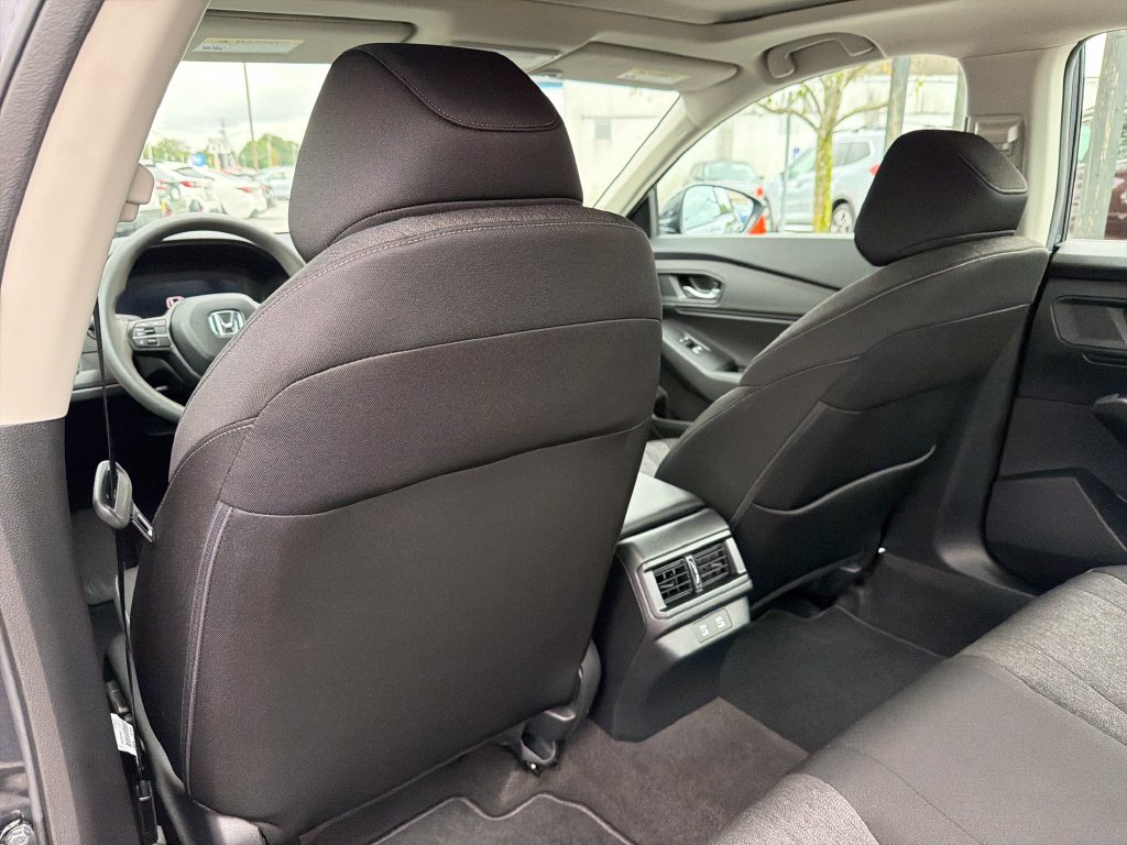 Used 2025 Honda Accord SE image 23