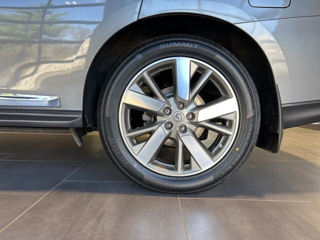 Used 2016 Nissan Pathfinder Platinum image 37