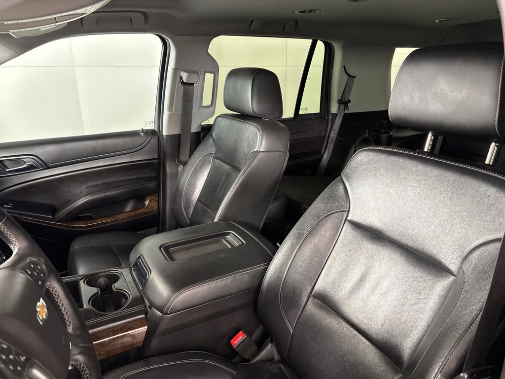 Used 2018 Chevrolet Tahoe LT w/ Luxury Package RWD image 36