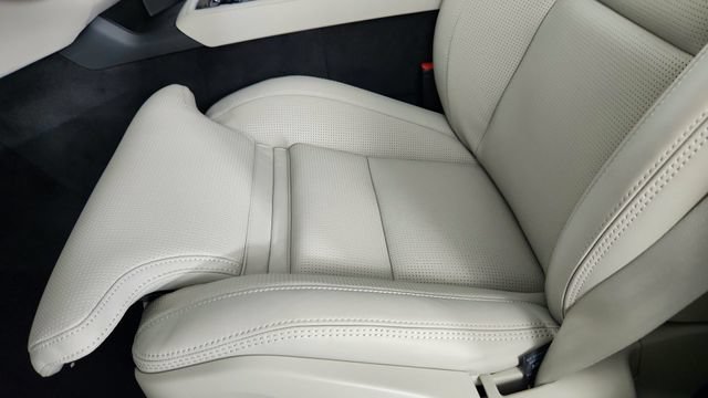 New 2026 Volvo XC90 T8 Ultra w/ Lounge Package AWD/4WD image 13