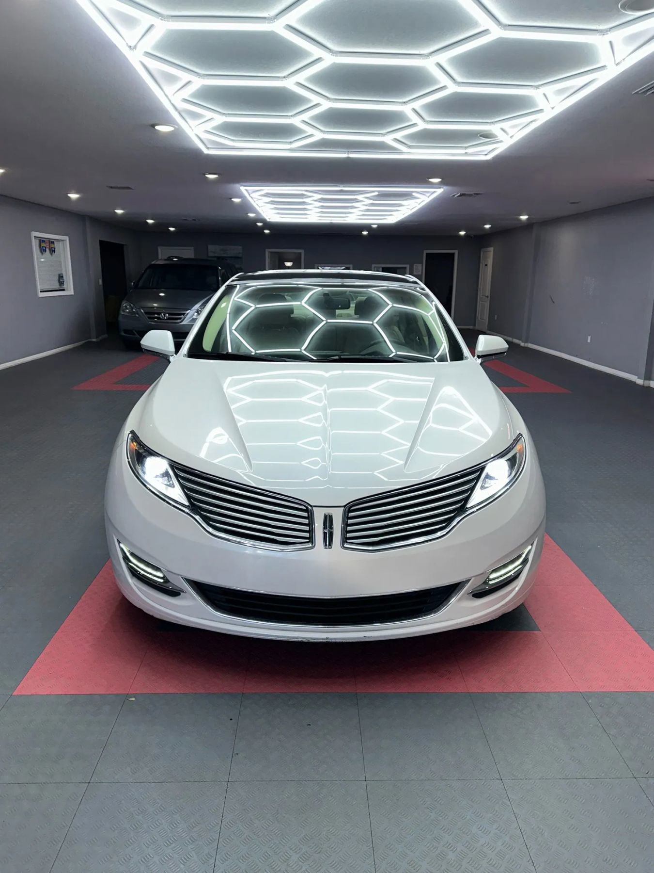 Used 2014 Lincoln MKZ w/ Equipment Group 101A Select image 8