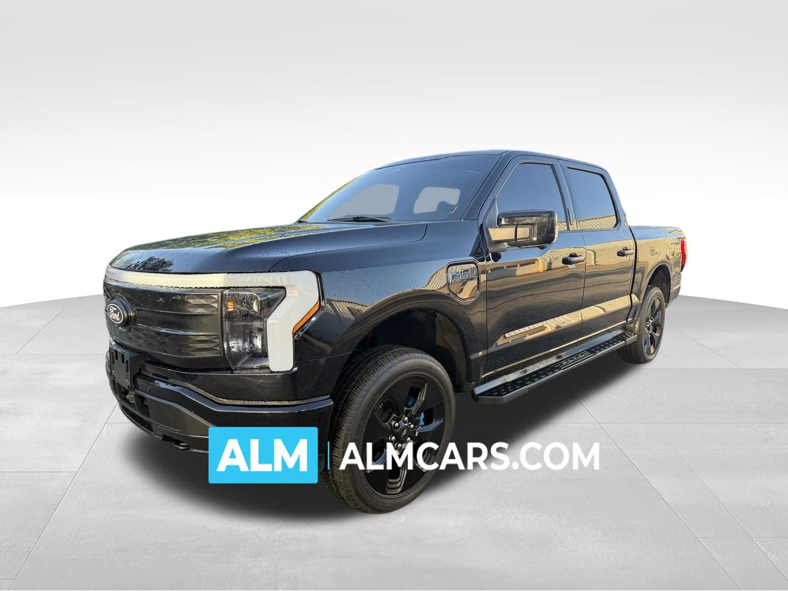 Used 2024 Ford F150 Lightning Platinum AWD/4WD image 1