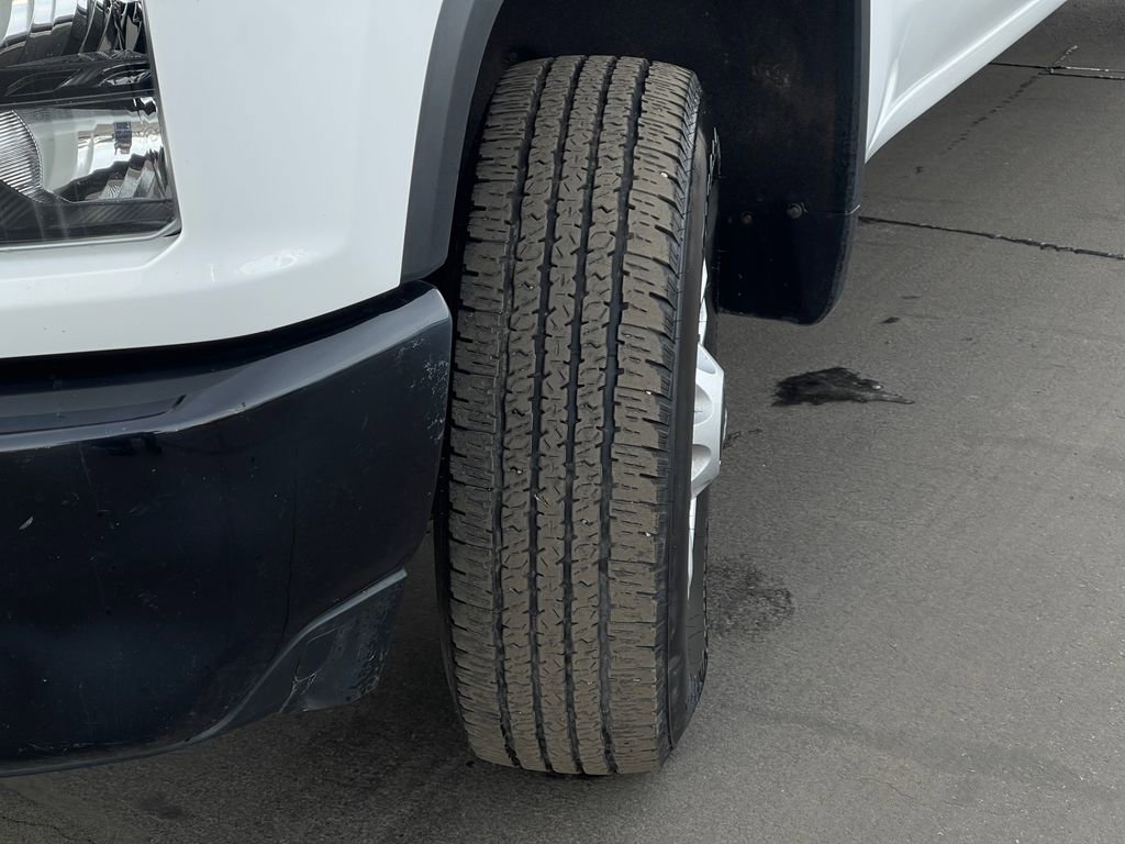 Used 2021 Chevrolet Silverado 2500 Custom w/ Custom Value Package image 32