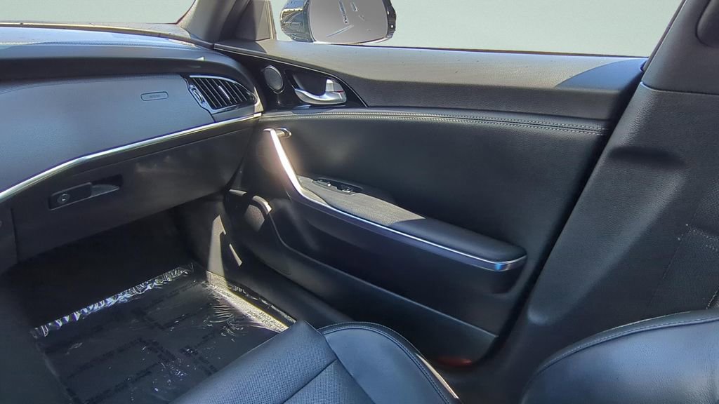 Used 2022 Kia Stinger GT-Line w/ Sun & Sound Package image 15