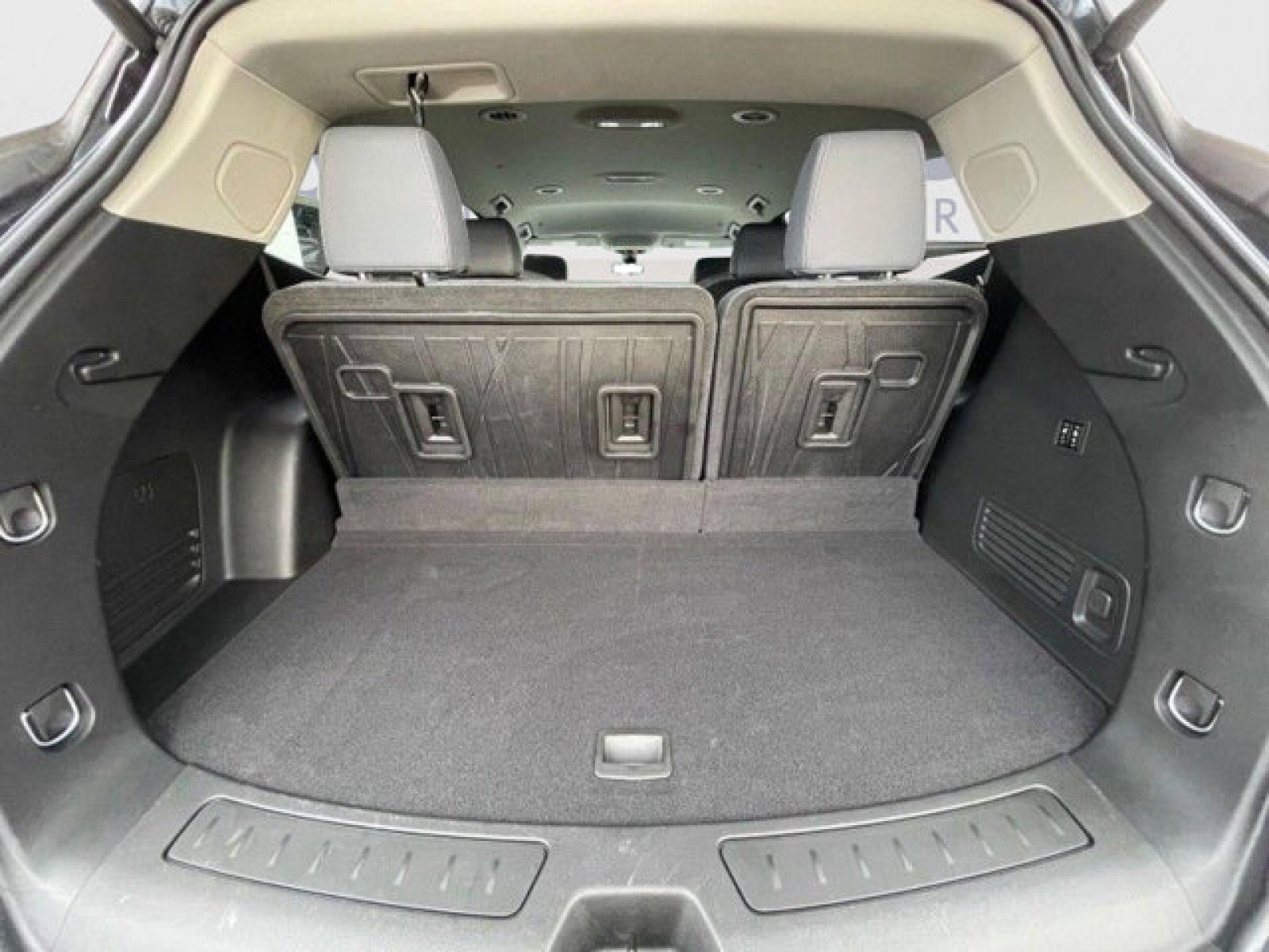 Used 2020 Buick Enclave Premium w/ Surround and Sites Package image 8