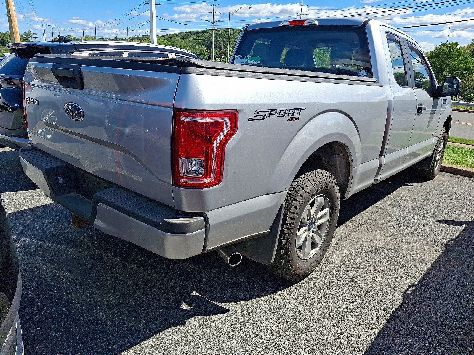 Used 2016 Ford F150 XL w/ Equipment Group 101A Mid AWD/4WD image 5