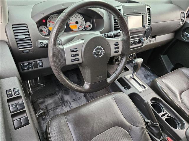 Used 2015 Nissan Xterra PRO-4X w/ Pro-4x Leather Package image 10