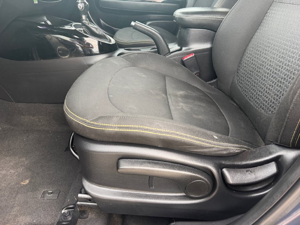 Used 2014 Kia Soul + w/ Audio Package FWD image 11