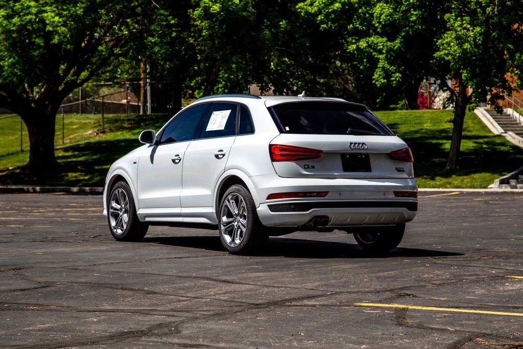 Used 2016 Audi Q3 2.0T Prestige w/ Prestige Package AWD/4WD image 3