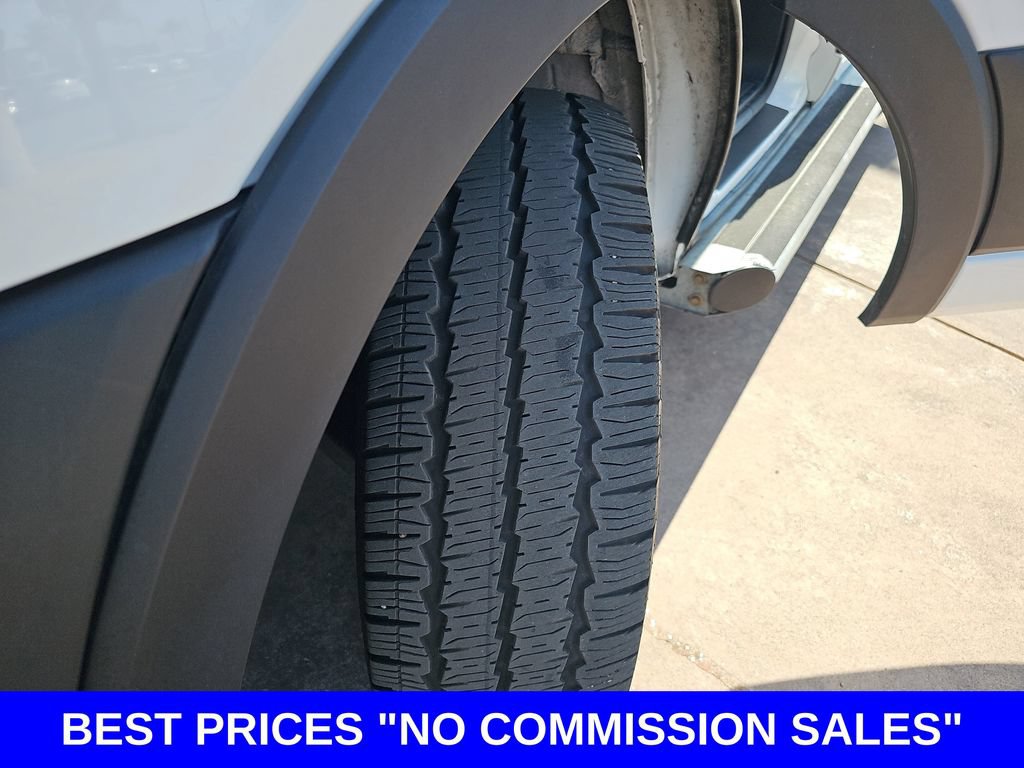 Used 2025 Ford Transit 250 Low Roof w/ Exterior Upgrade Package RWD image 33