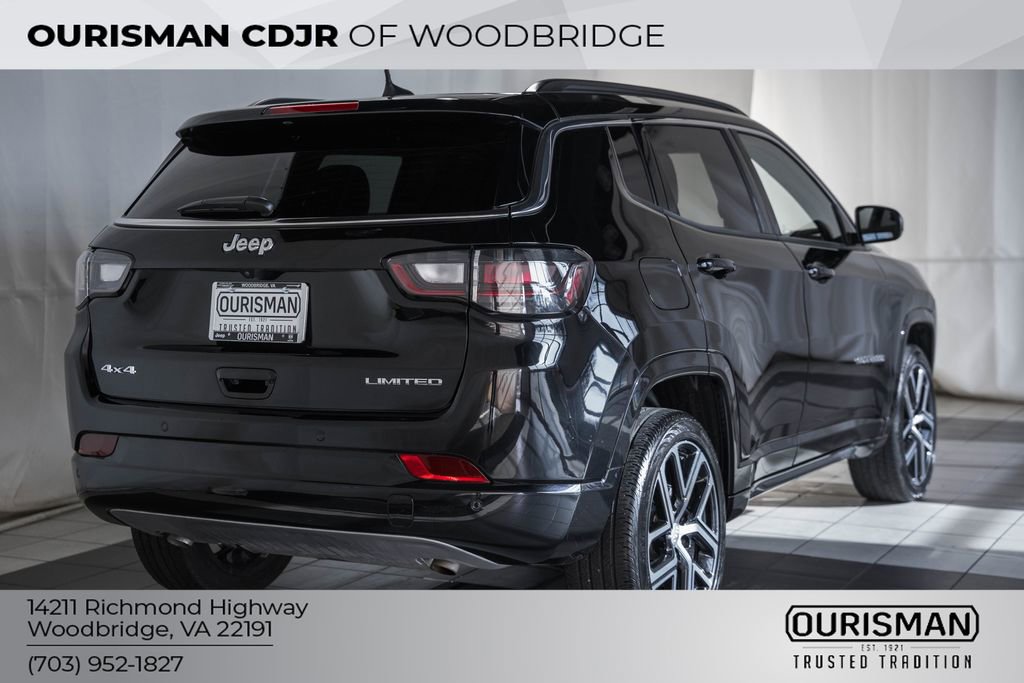 Used 2024 Jeep Compass Limited w/ Elite Group image 5