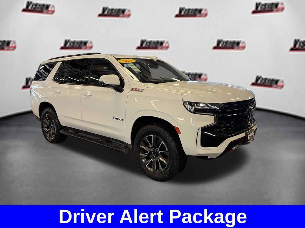 Used 2023 Chevrolet Tahoe Z71 w/ Luxury Package AWD/4WD image 3