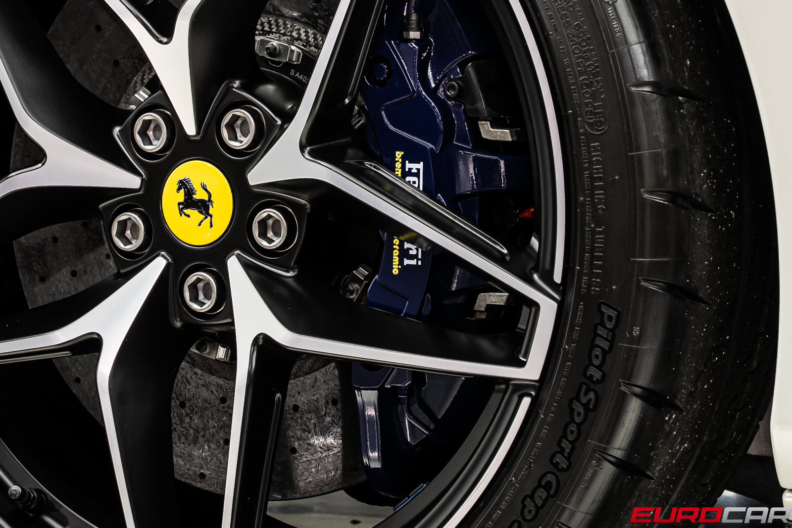 Used 2020 Ferrari 488 Pista Spider RWD image 34