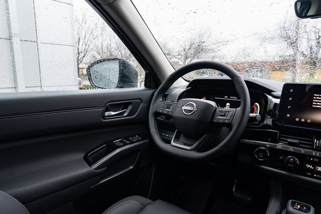 New 2026 Nissan Pathfinder SL AWD/4WD image 13