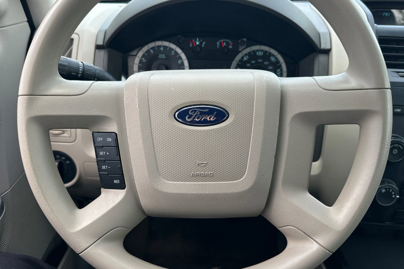 Used 2010 Ford Escape XLS image 22