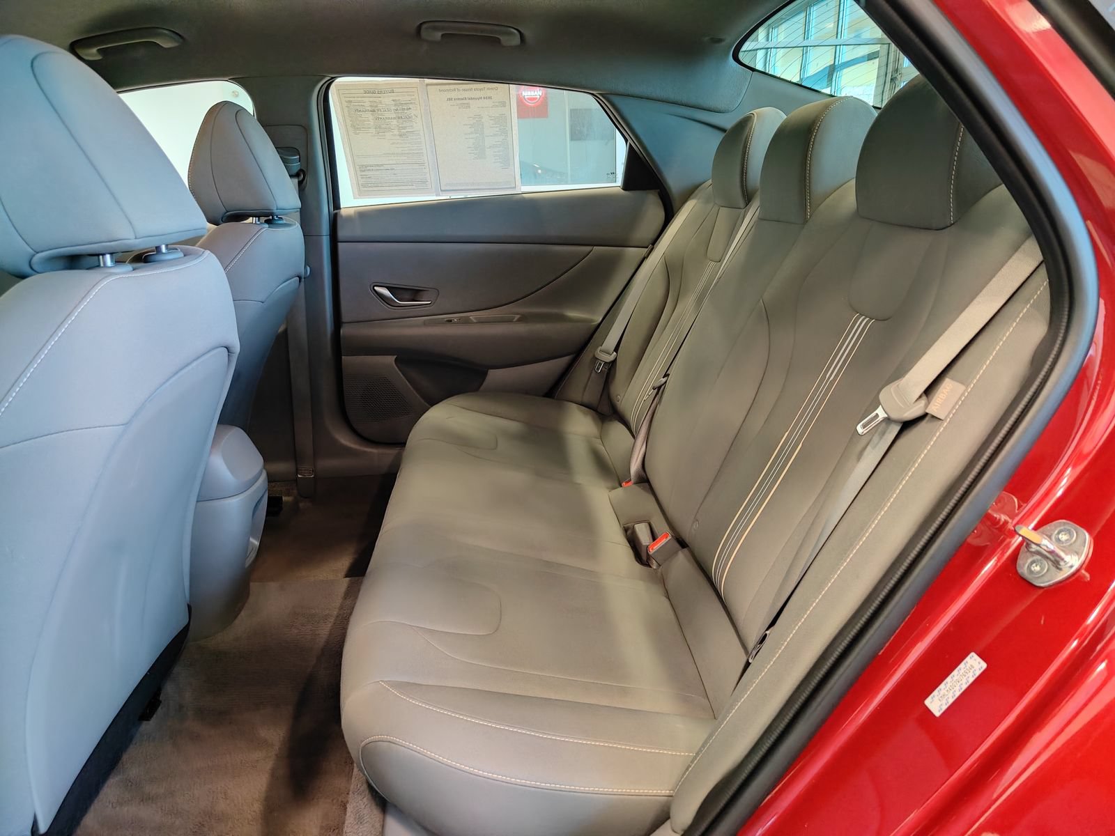 Used 2024 Hyundai Elantra SEL FWD image 11