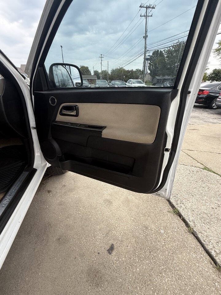 Used 2008 GMC Canyon SLT w/ SLT Preferred Equipment Group AWD/4WD image 9