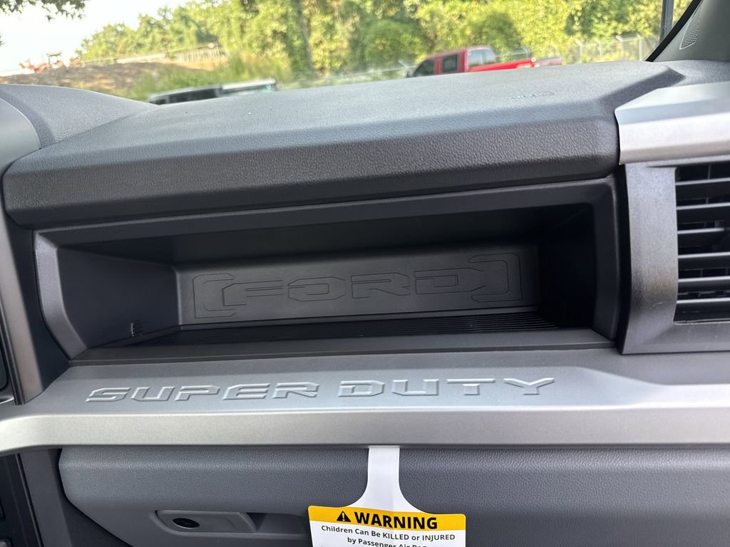 New 2026 Ford F350 XL w/ XL Chrome Package image 15