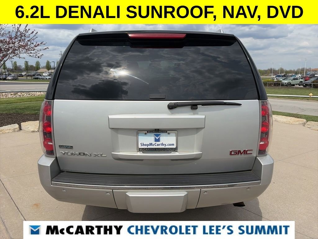 Used 2011 GMC Yukon XL Denali AWD/4WD image 15