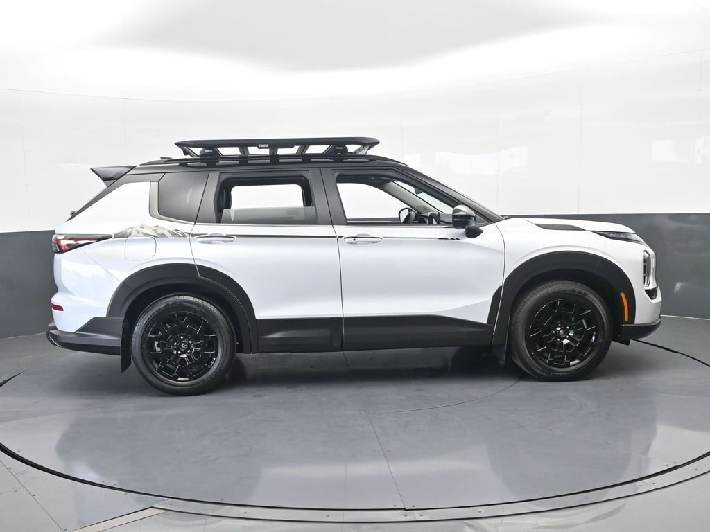 New 2026 Mitsubishi Outlander Trail Edition image 7