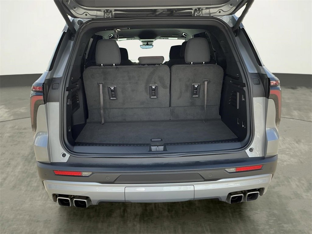 Used 2024 Chevrolet Traverse Z71 w/ Enhanced Driving Package image 36