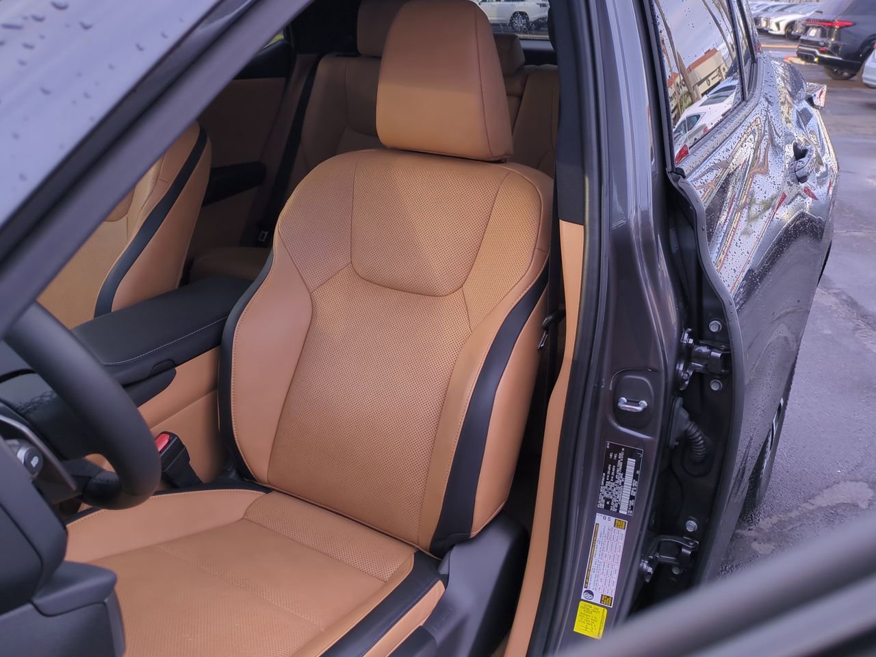 Used 2024 Lexus RZ 300e Premium image 12