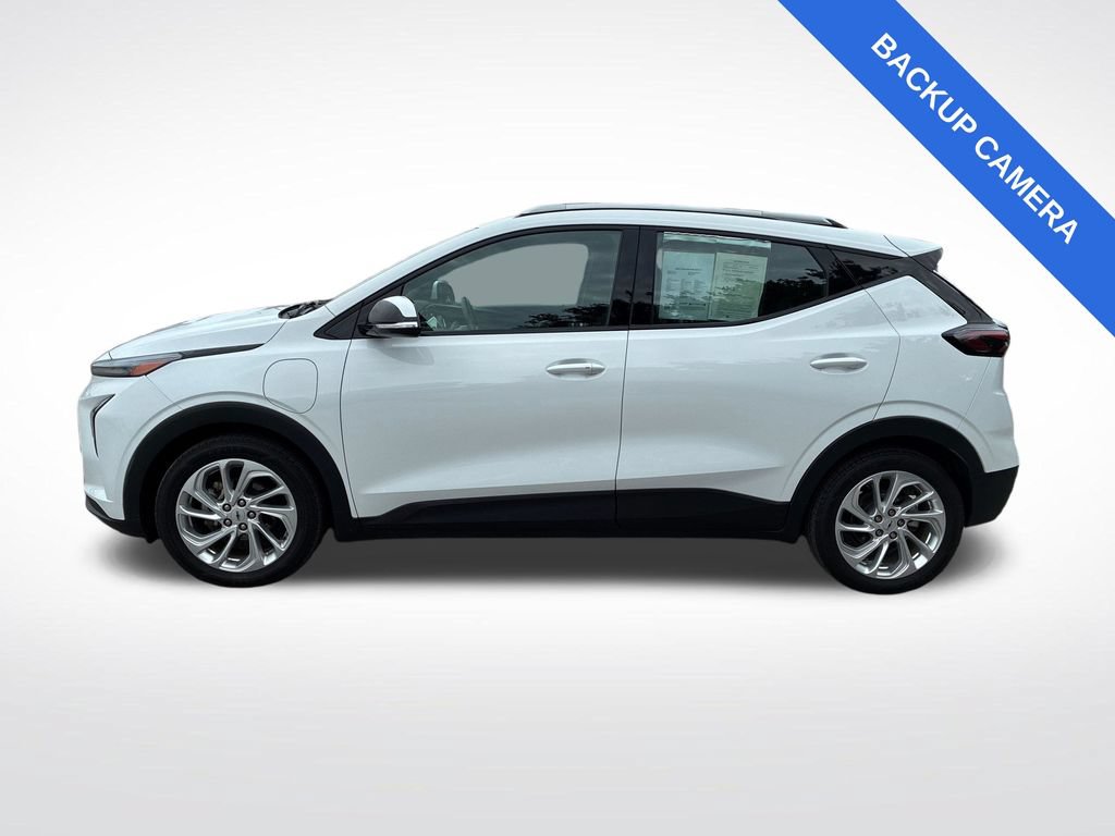 Used 2022 Chevrolet Bolt EUV LT w/ Comfort Package FWD image 6