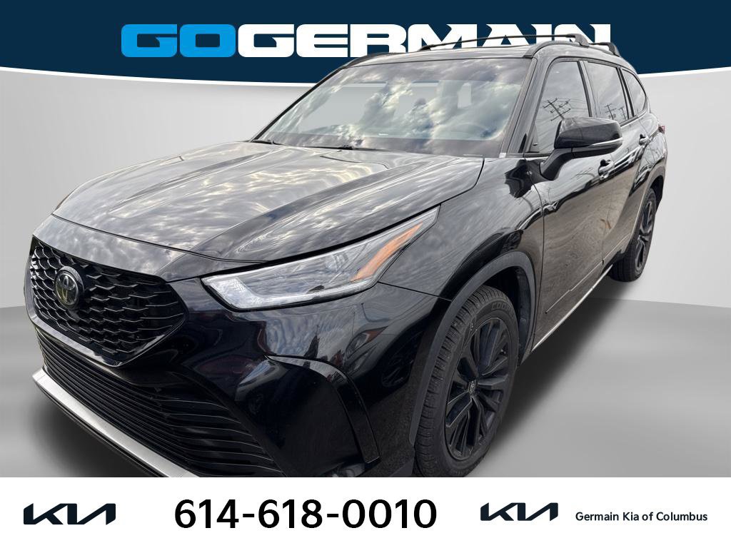 Used 2023 Toyota Highlander XSE FWD image 1