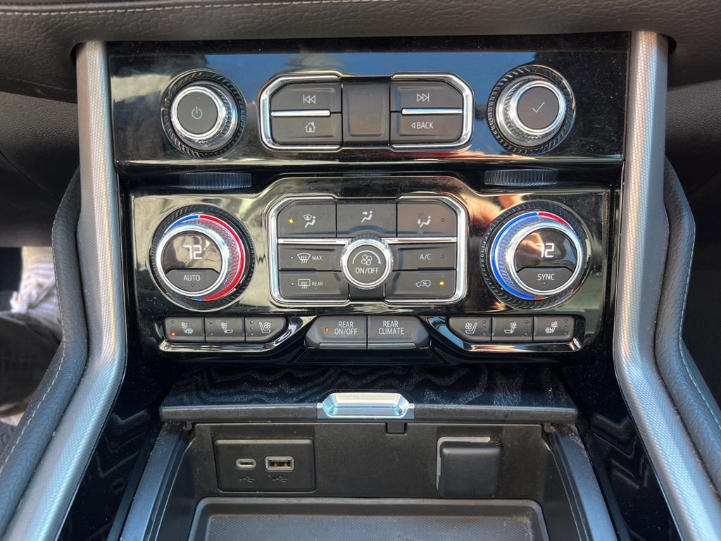 Used 2022 GMC Yukon XL Denali image 24