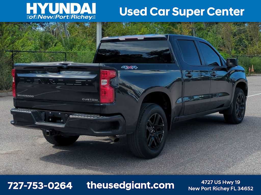 Used 2022 Chevrolet Silverado 1500 Custom AWD/4WD image 5
