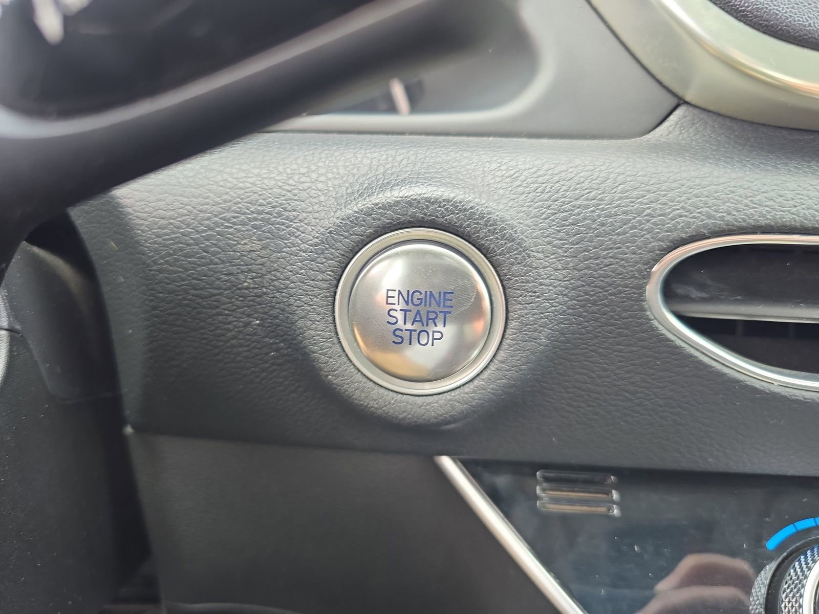 Used 2023 Hyundai Sonata SEL image 25