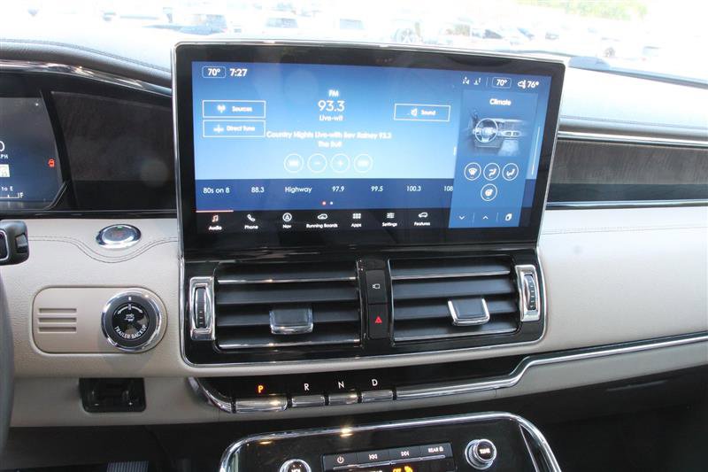 Used 2022 Lincoln Navigator L Reserve AWD/4WD image 36