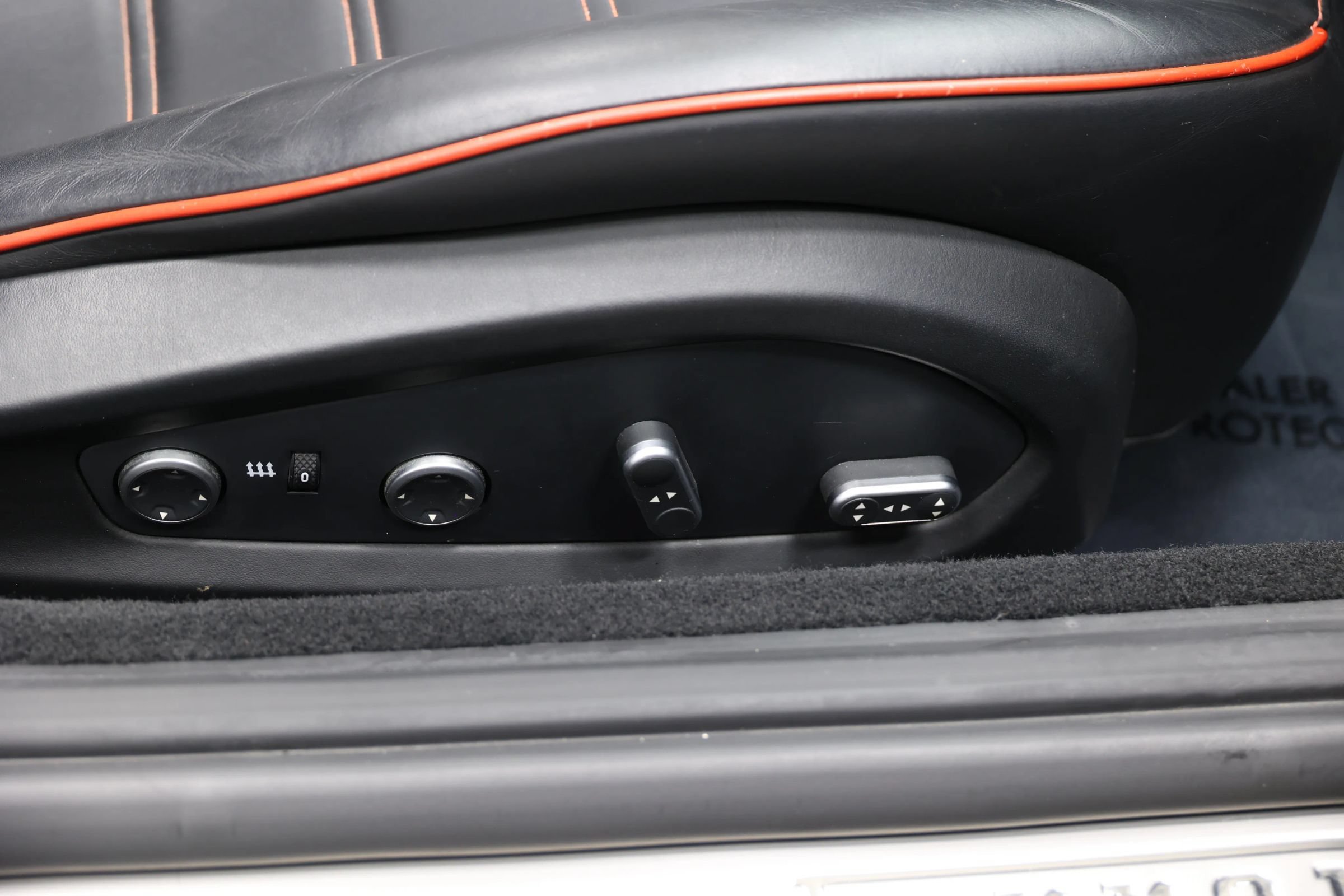 Used 2017 Ferrari California T RWD image 71