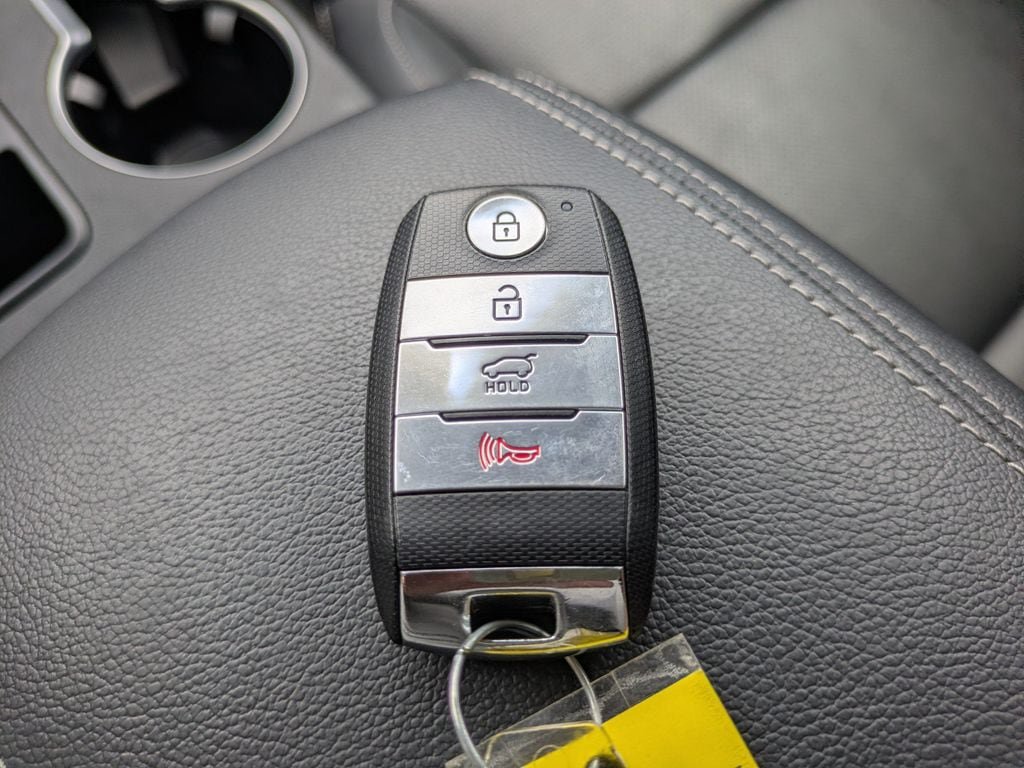 Used 2020 Kia Sportage EX FWD image 28