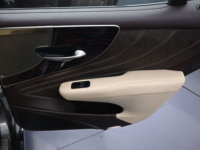 Used 2018 Lexus LS 500 image 32