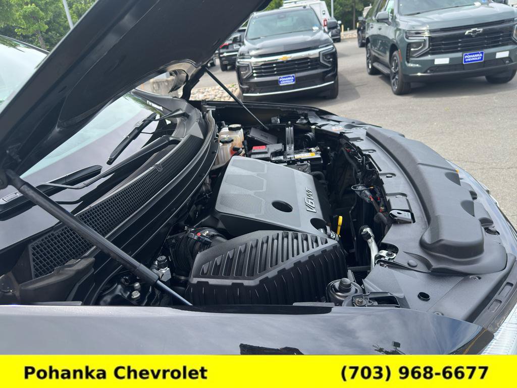 Certified 2023 Chevrolet Traverse Premier w/ Redline Edition AWD/4WD image 37