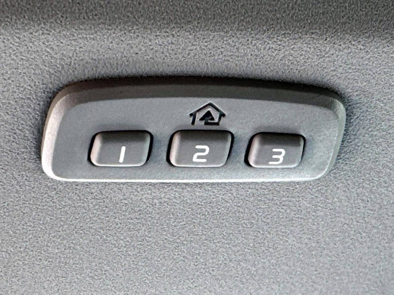 Used 2014 Volvo XC60 3.2 AWD/4WD image 24
