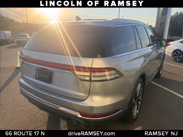 Certified 2021 Lincoln Aviator Reserve AWD/4WD image 7