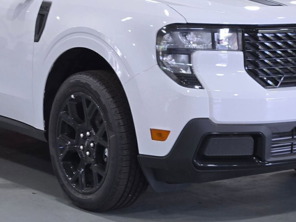New 2025 Ford Maverick XLT w/ XLT Luxury Package image 3